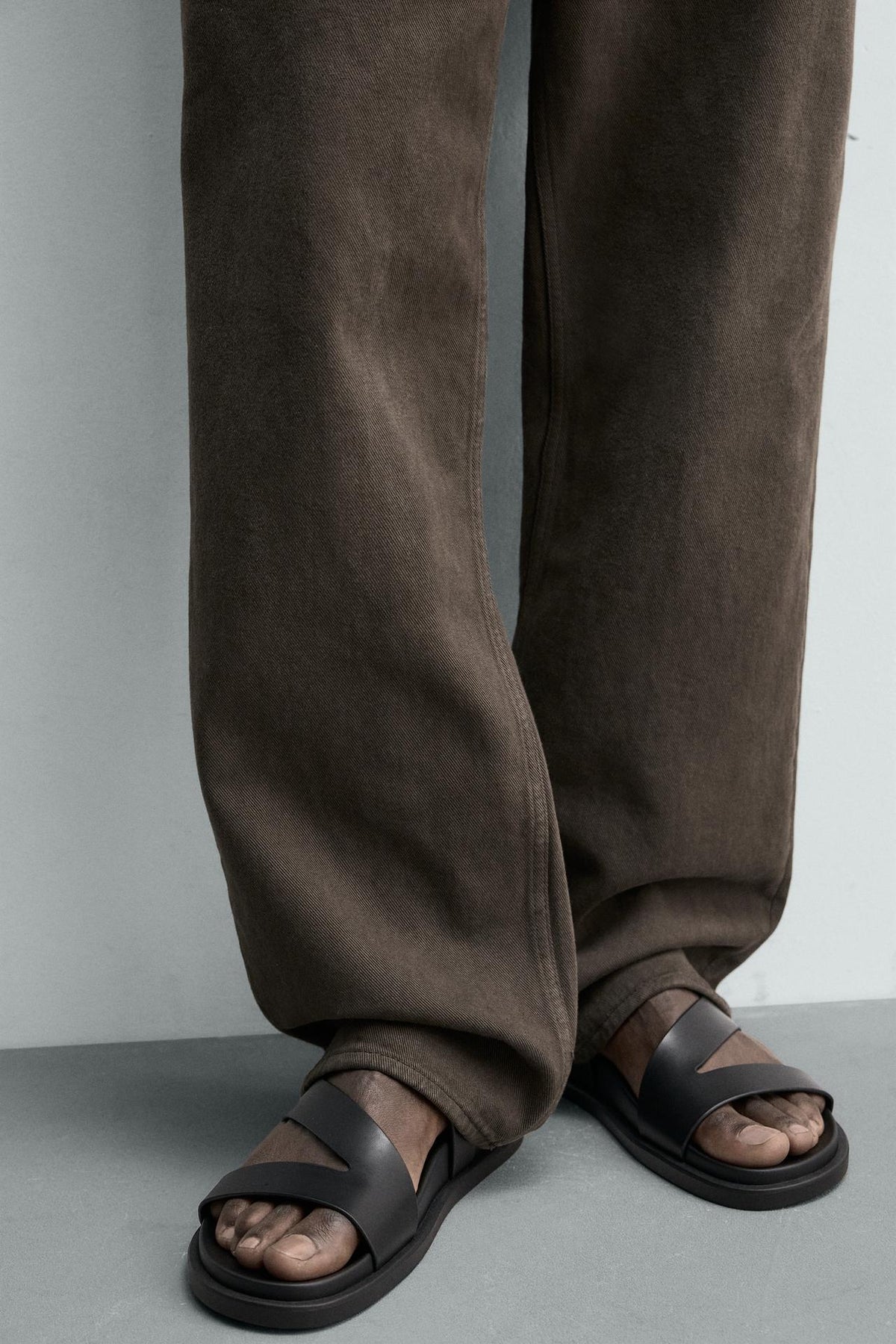 STRAPPY SANDALS