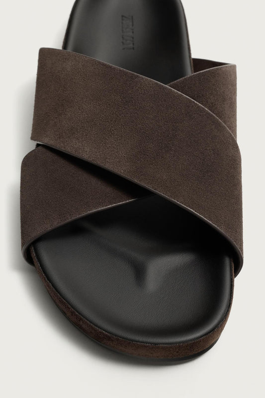 CROSSOVER LEATHER SANDALS