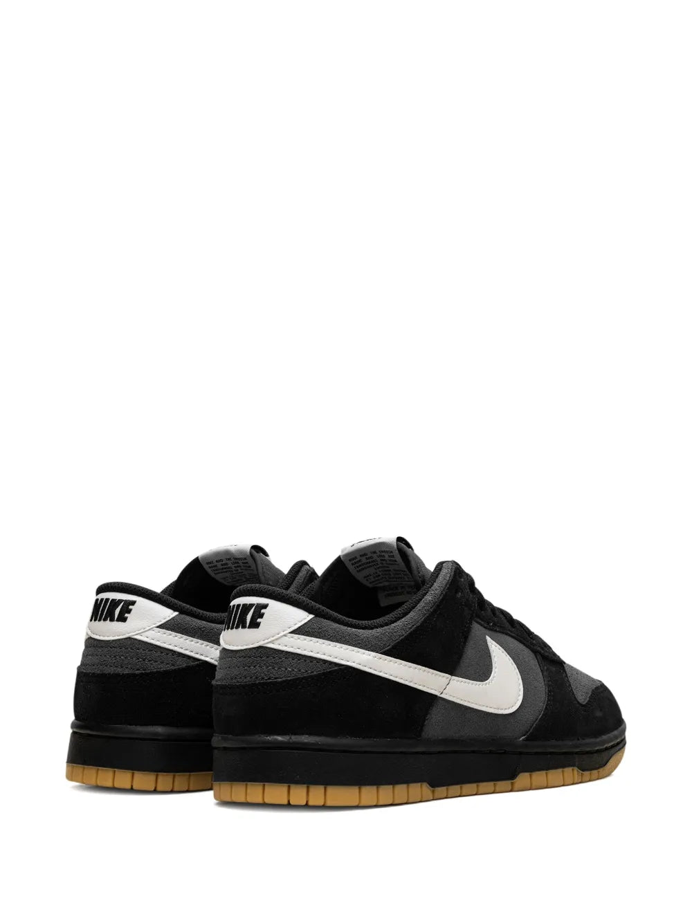 Dunk Low SE "Black Grey Gum"