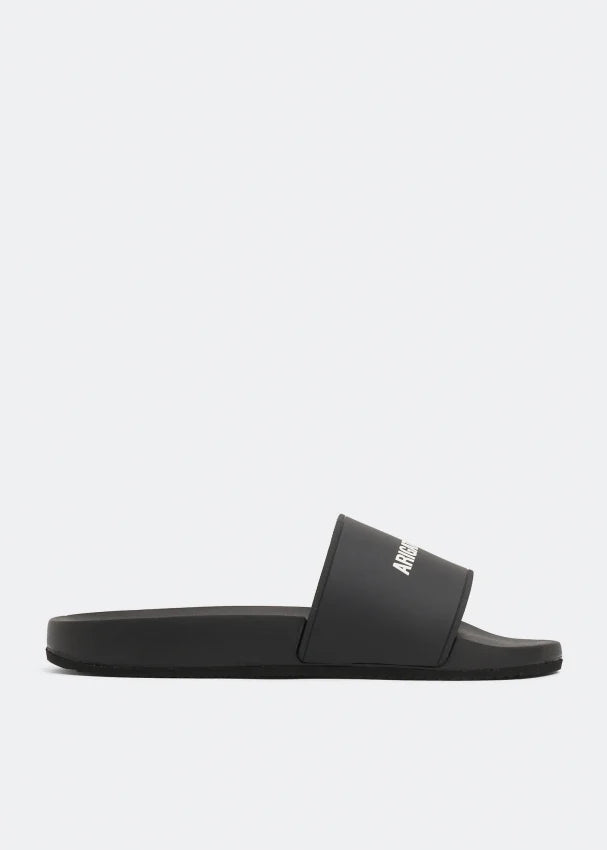 AXEL ARIGATO BLACK POOL SLIDES