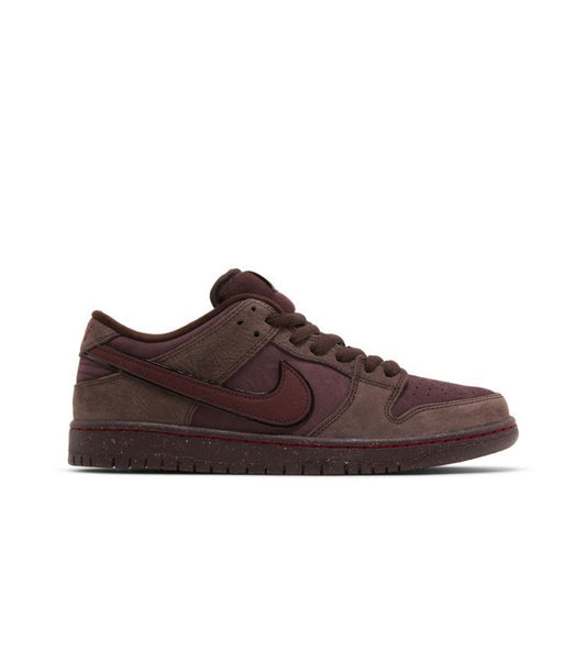SB Dunk Low "City of Love"