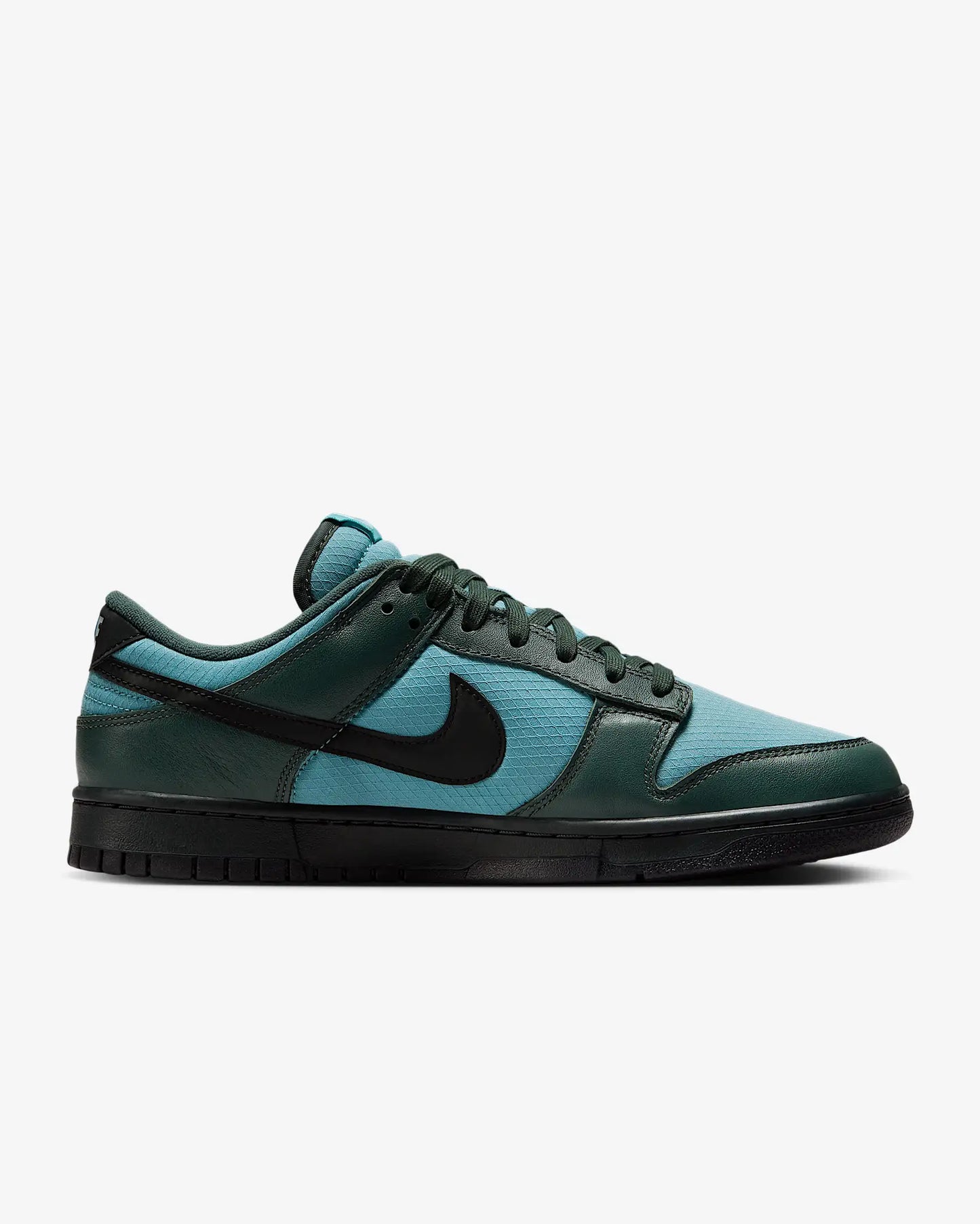 Nike Dunk Low Retro SE Vintage Green