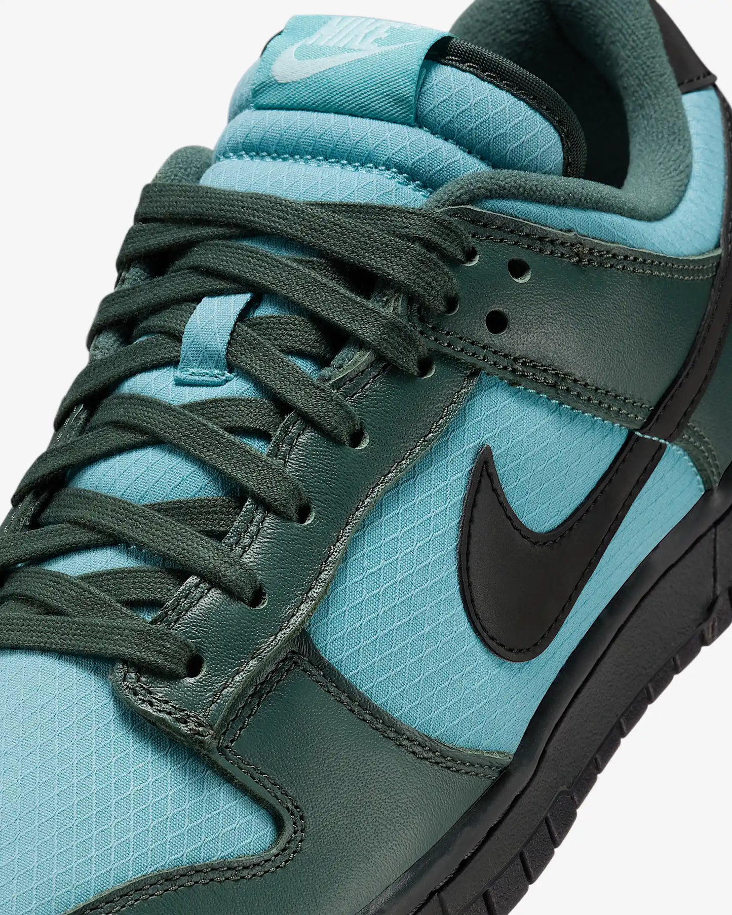Nike Dunk Low Retro SE Vintage Green