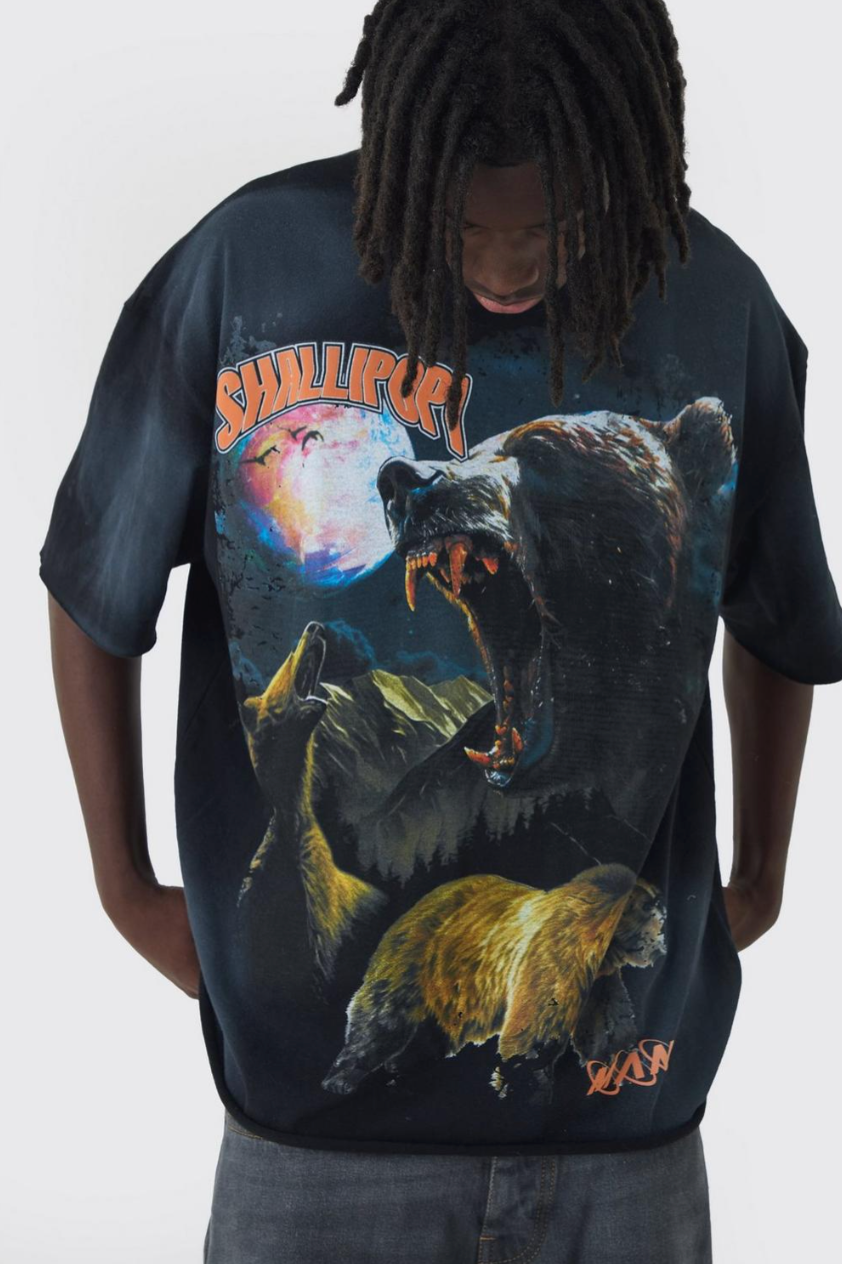 Oversized Extended Neck Bear Washed T-shirt - Black