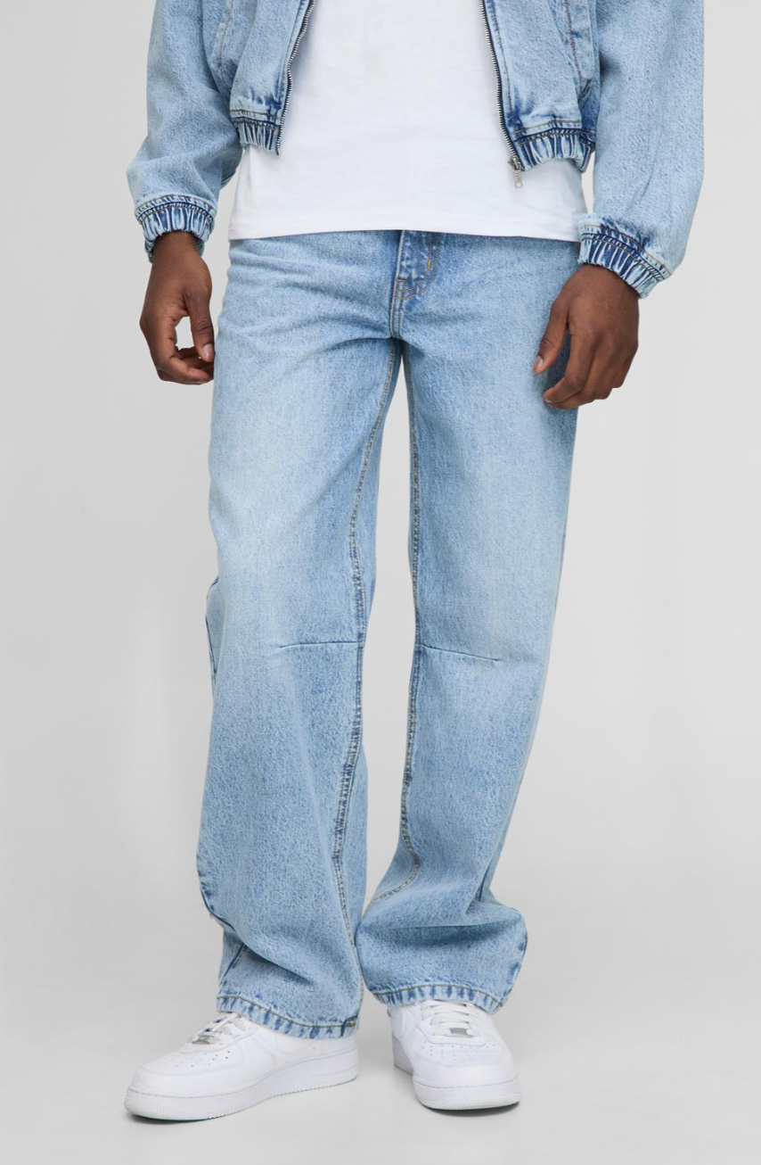 Relaxed Fit Washed Knee Dart Jeans