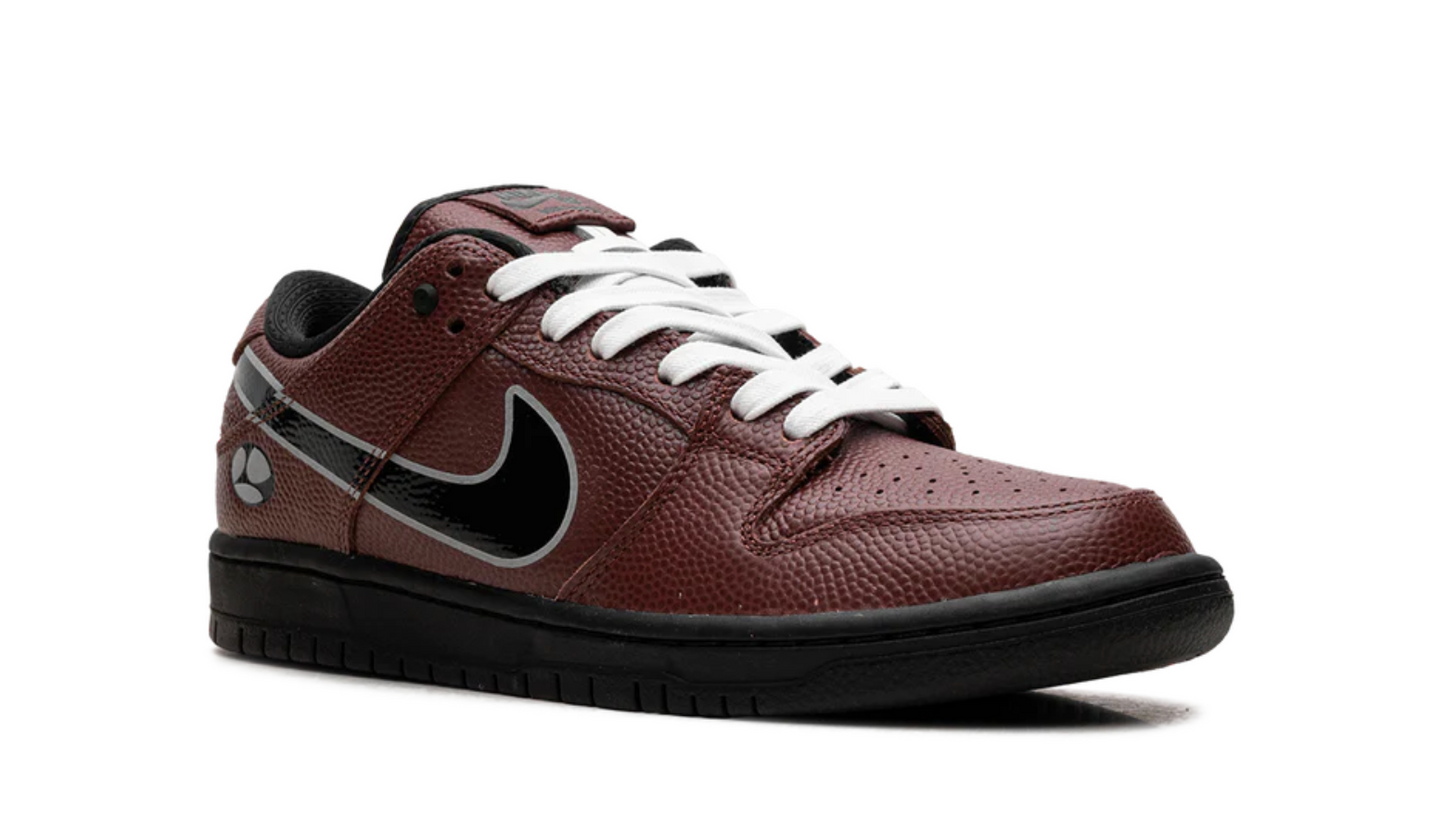 SB Dunk Low "Limosine Skateboard"