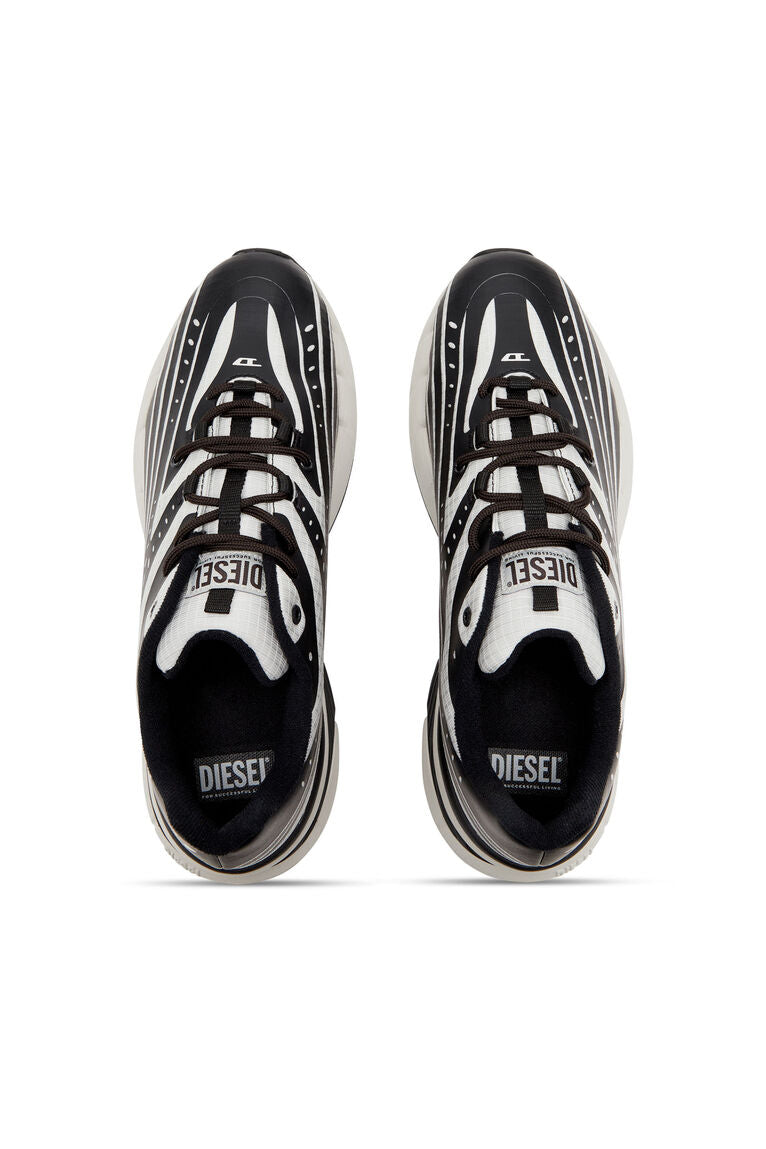 Black & Gray D-Airspeed Low Sneakers