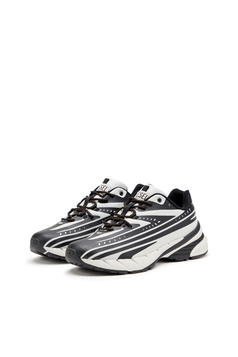 Black & Gray D-Airspeed Low Sneakers