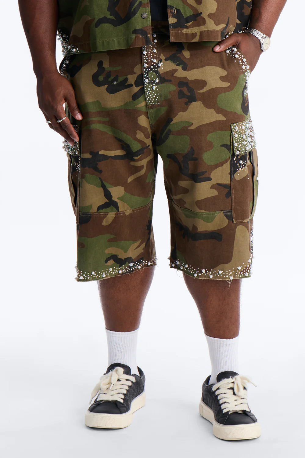Baggy Pearl World Embellished Short - Camouflage