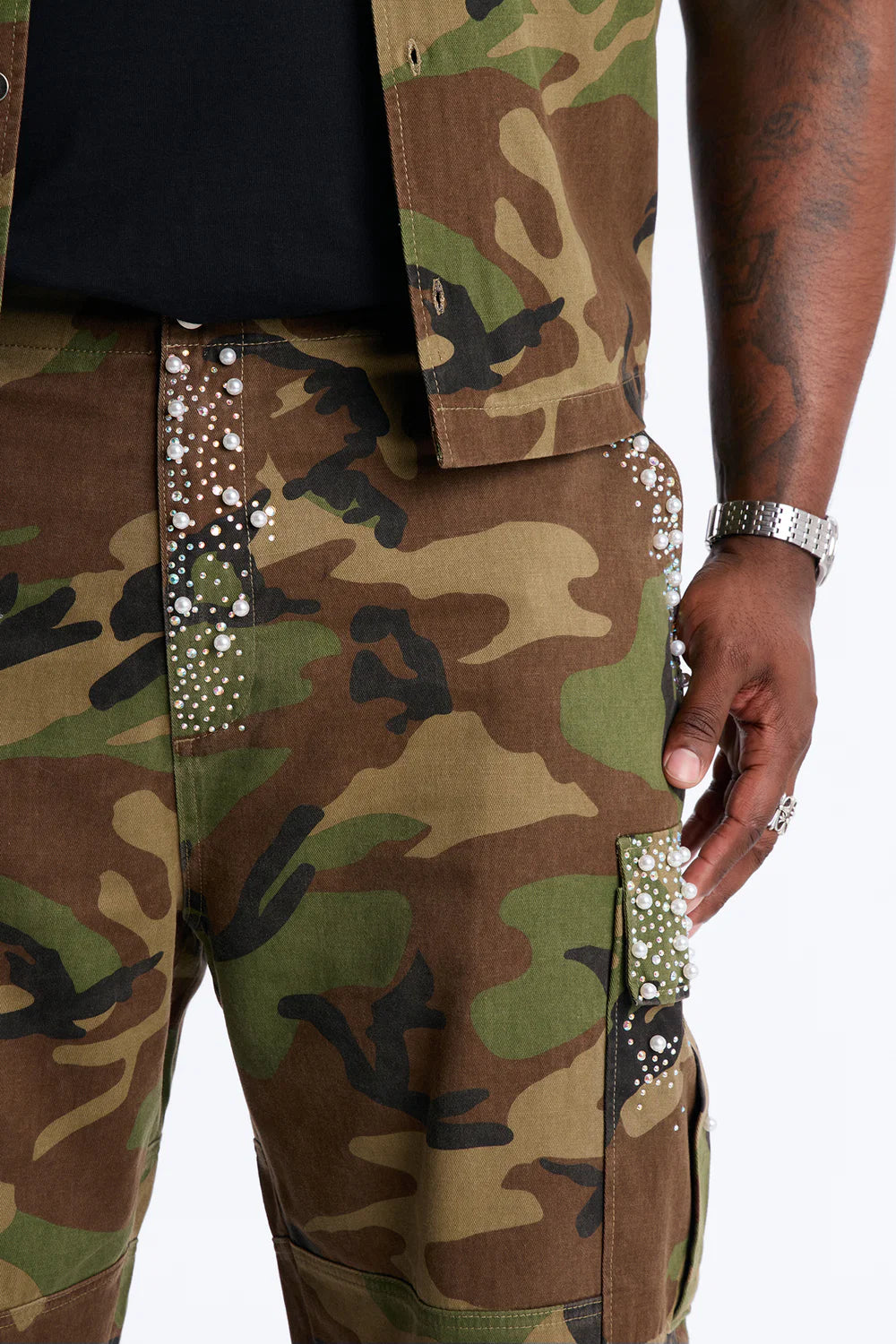 Baggy Pearl World Embellished Short - Camouflage