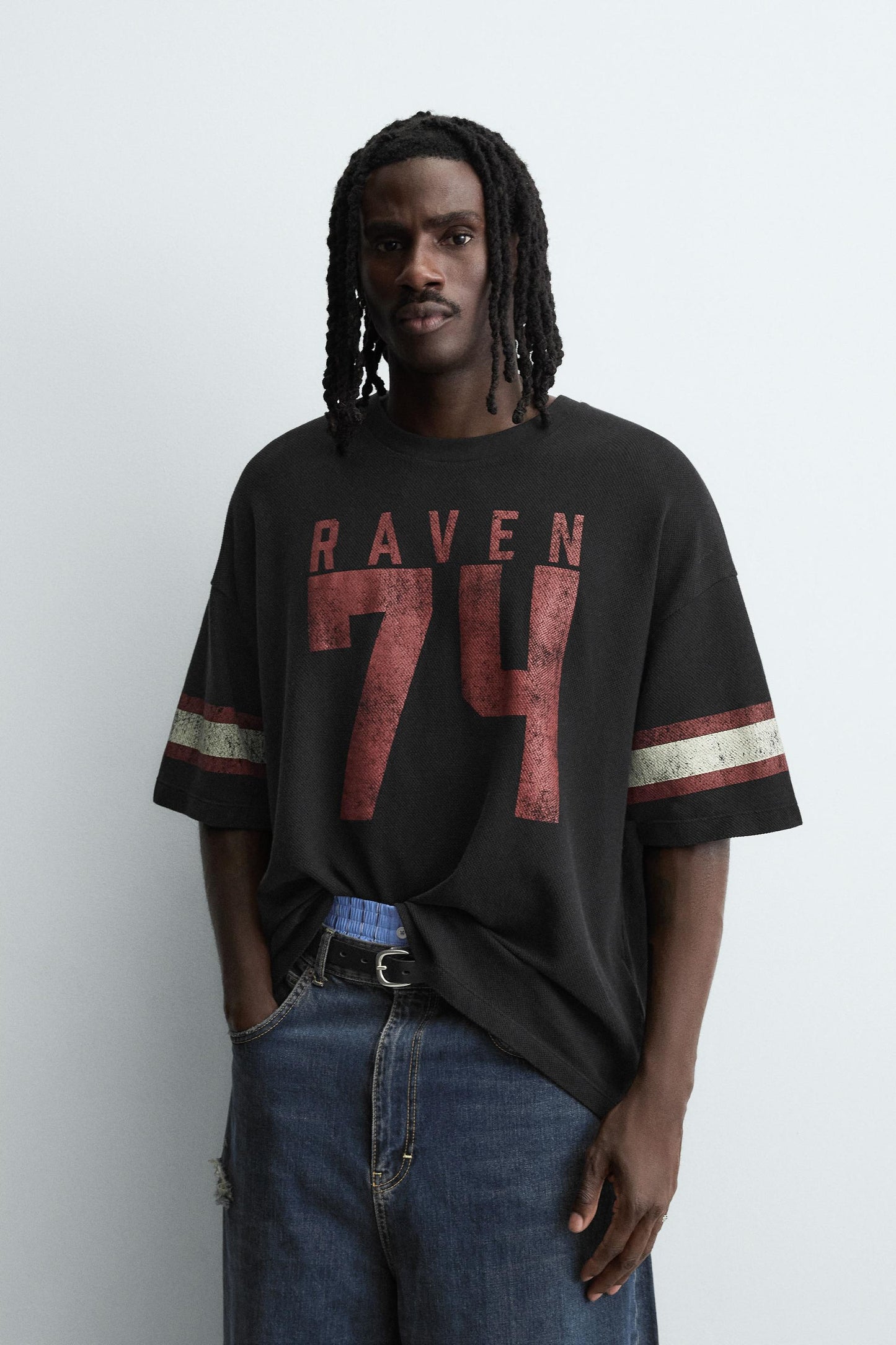 OVERSIZED VARSITY T-SHIRT