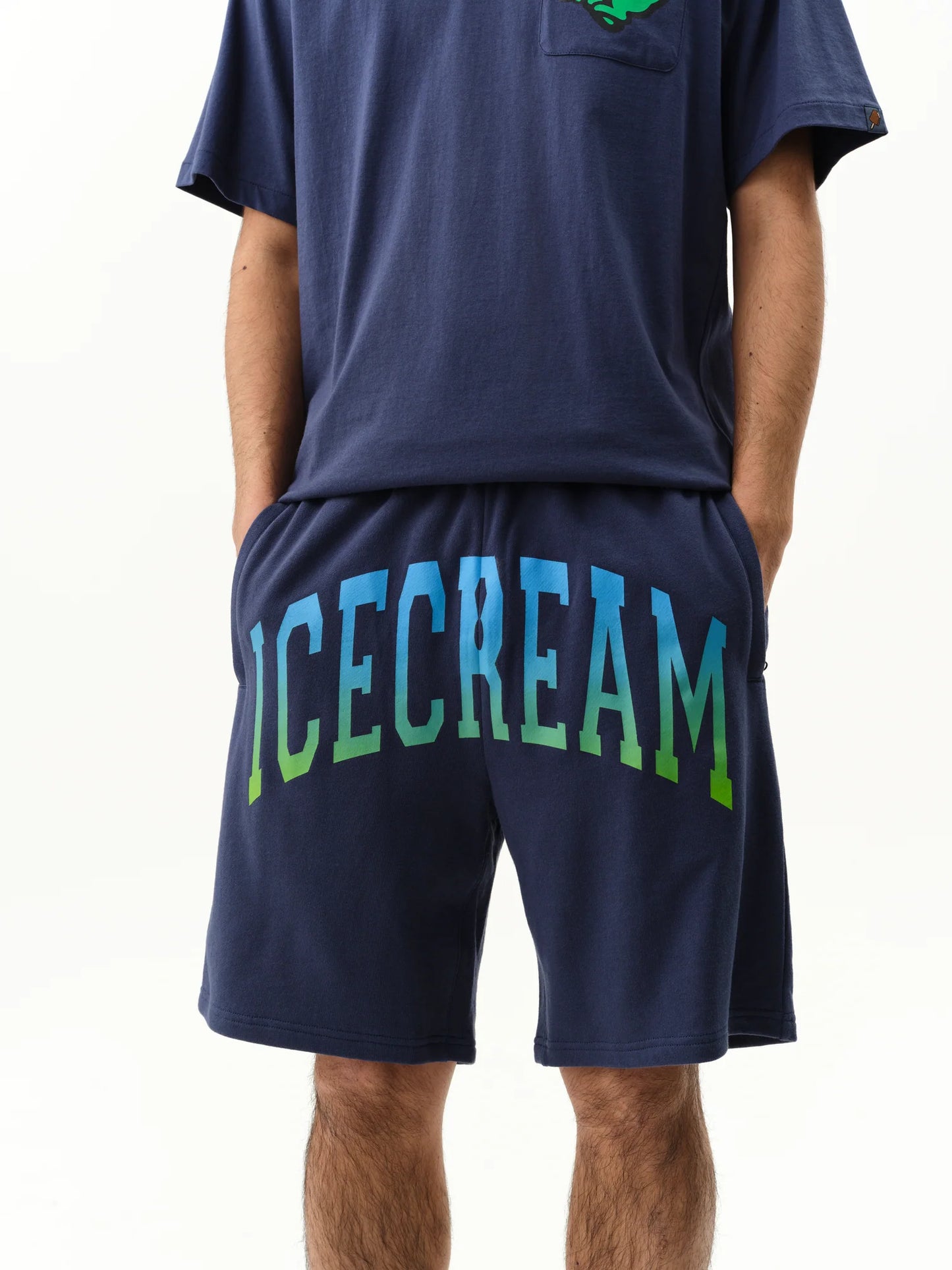 GRADIENT SHORTS - NAVY