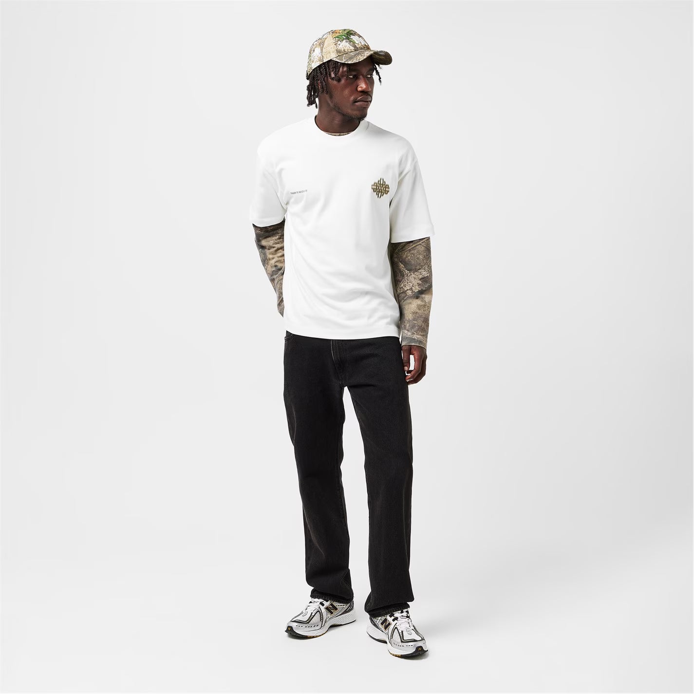 White Mens Blurred Graphic Emblem T-Shirt