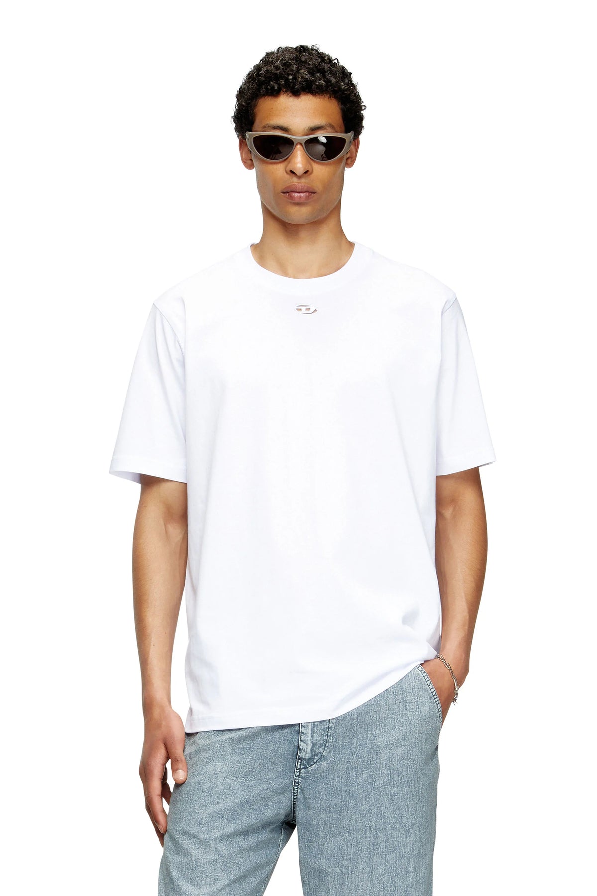 T-shirt with cut-out Oval D