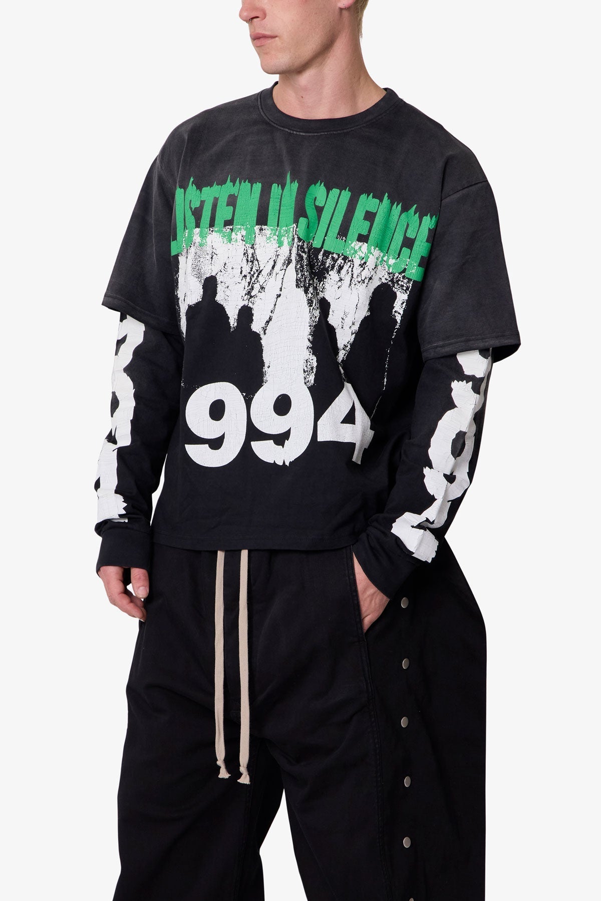 LISTEN IN SILENCE L/S TEE