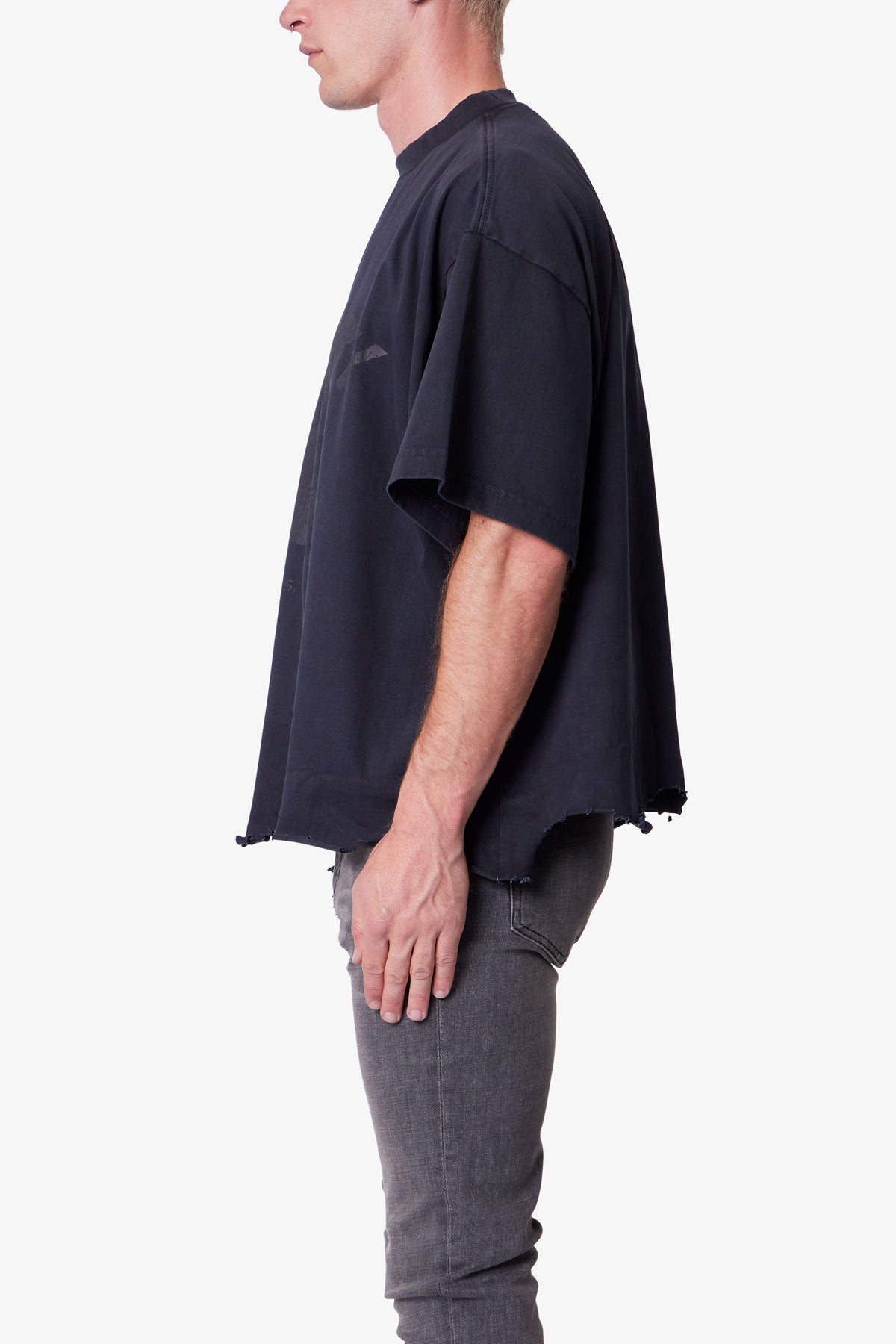 MOTH EATEN CROPPED TEE