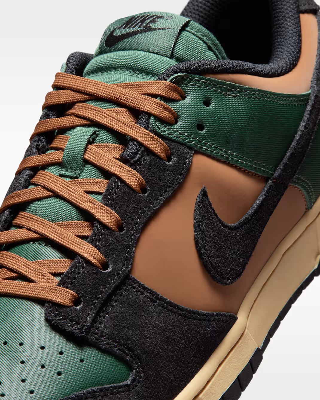 Dunk Low Retro Fir Light