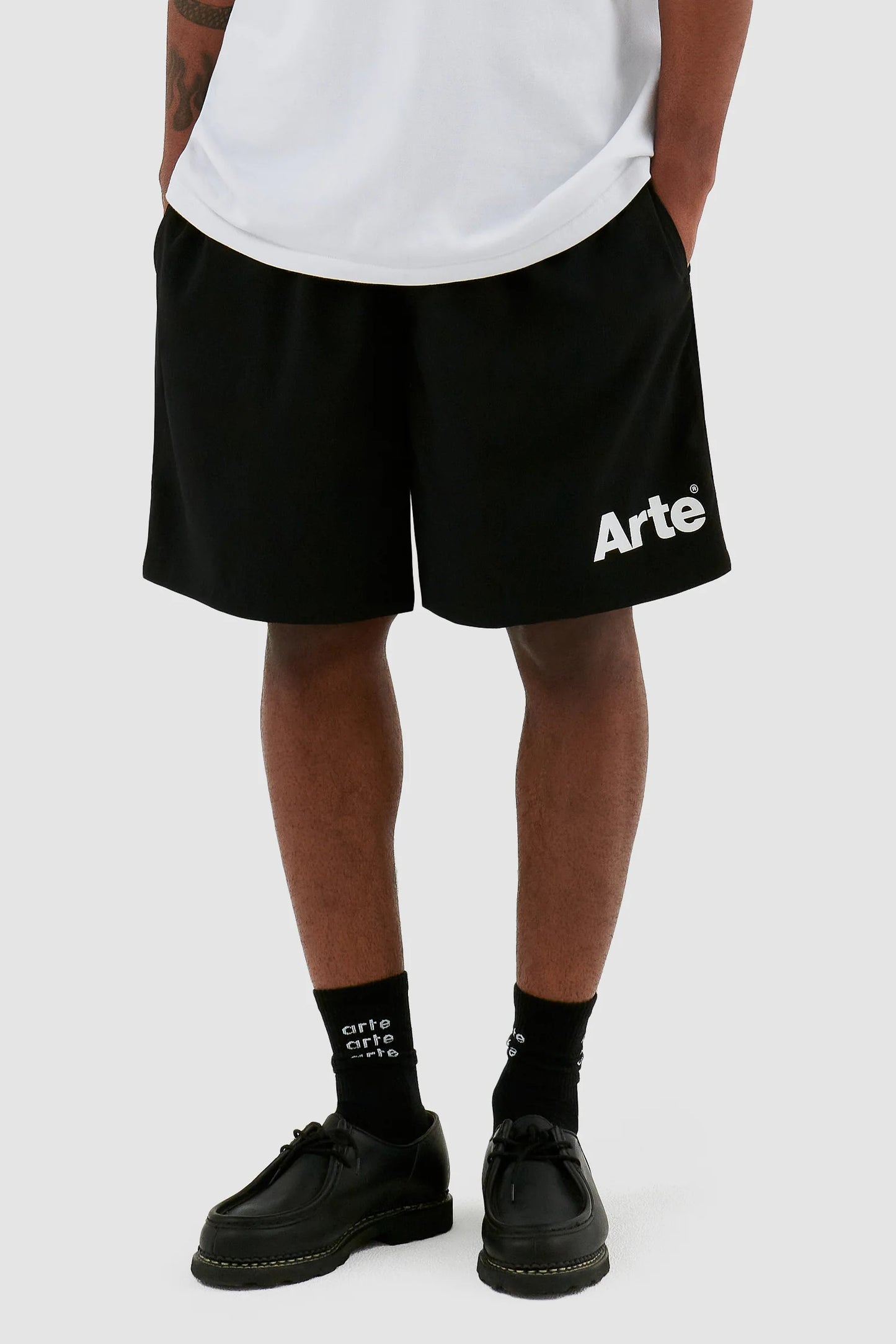 Samuel Logo Shorts - Black