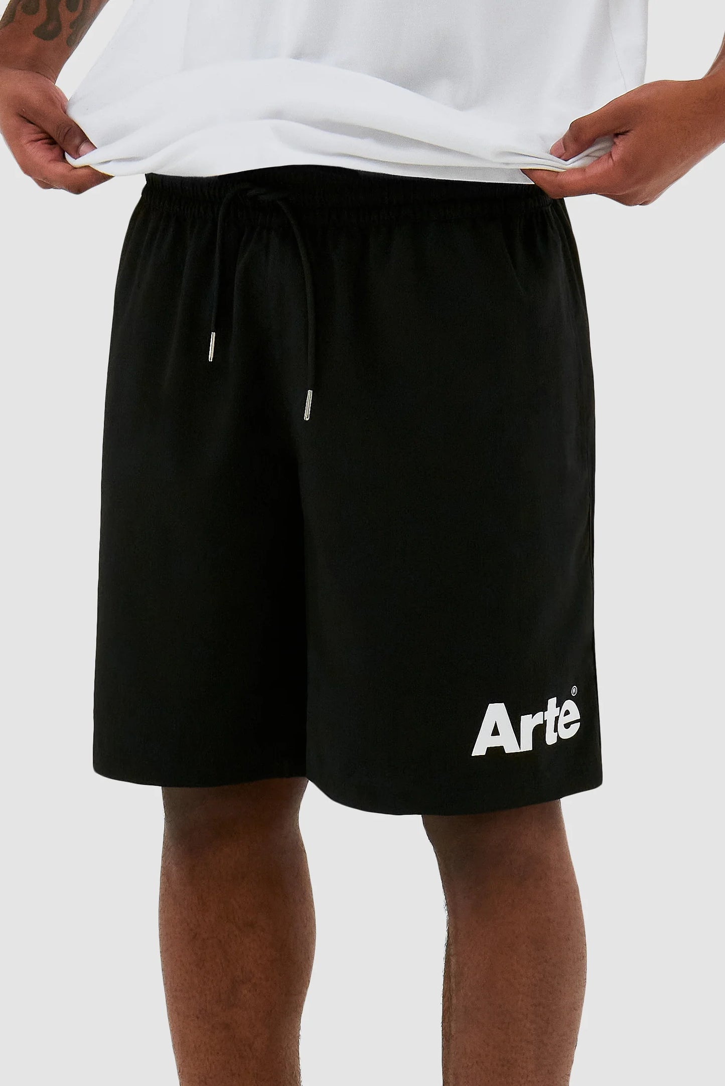 Samuel Logo Shorts - Black