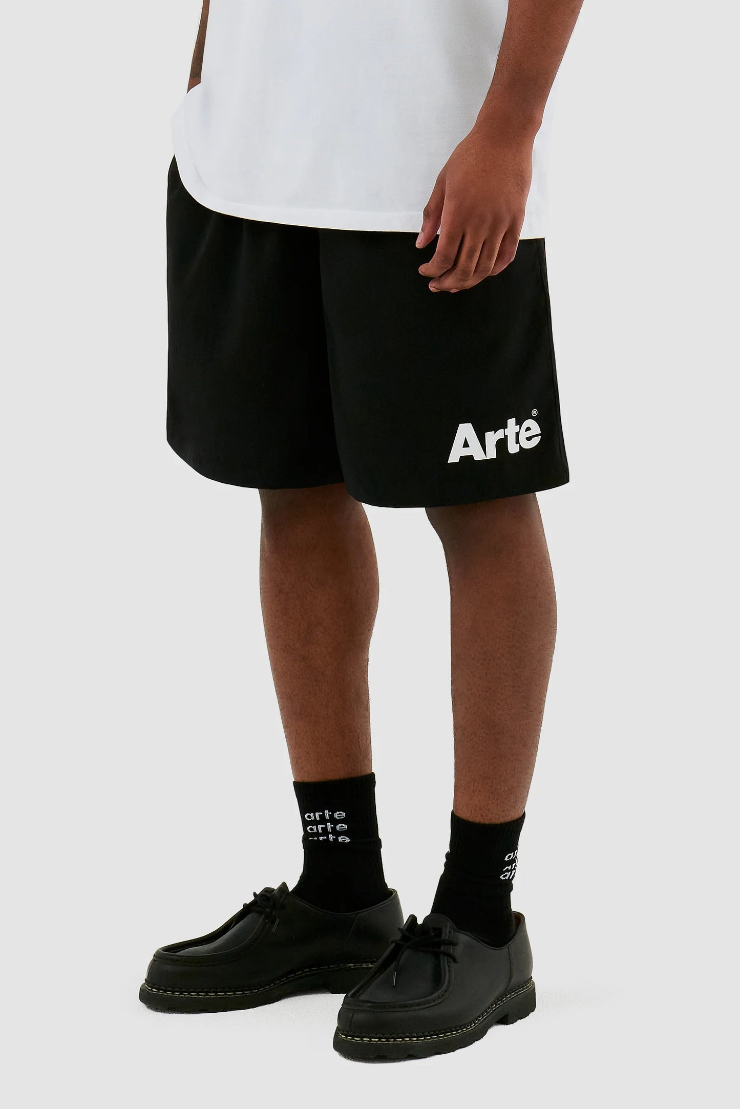 Samuel Logo Shorts - Black