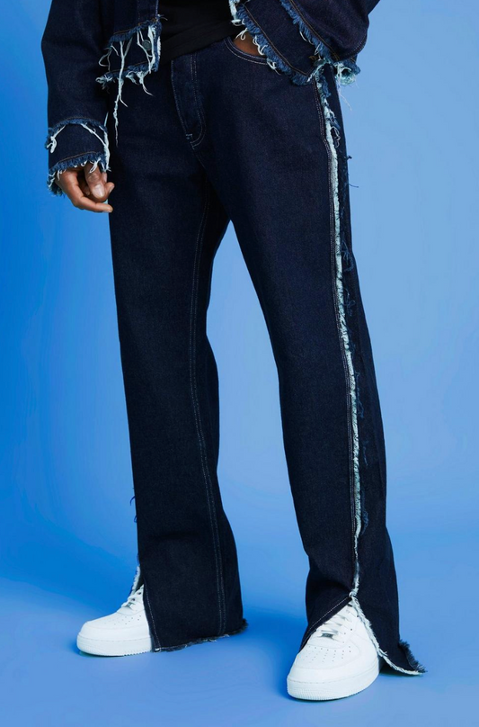 RELAXED FIT FRAYED SEAM JEANS WITH SPLIT HEM