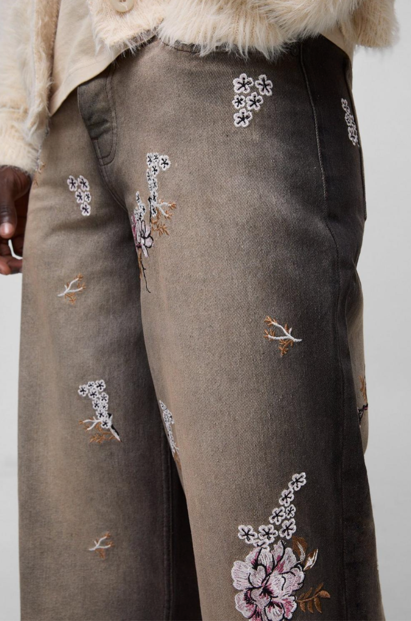 Baggy Rigid Floral Embroidered Jeans