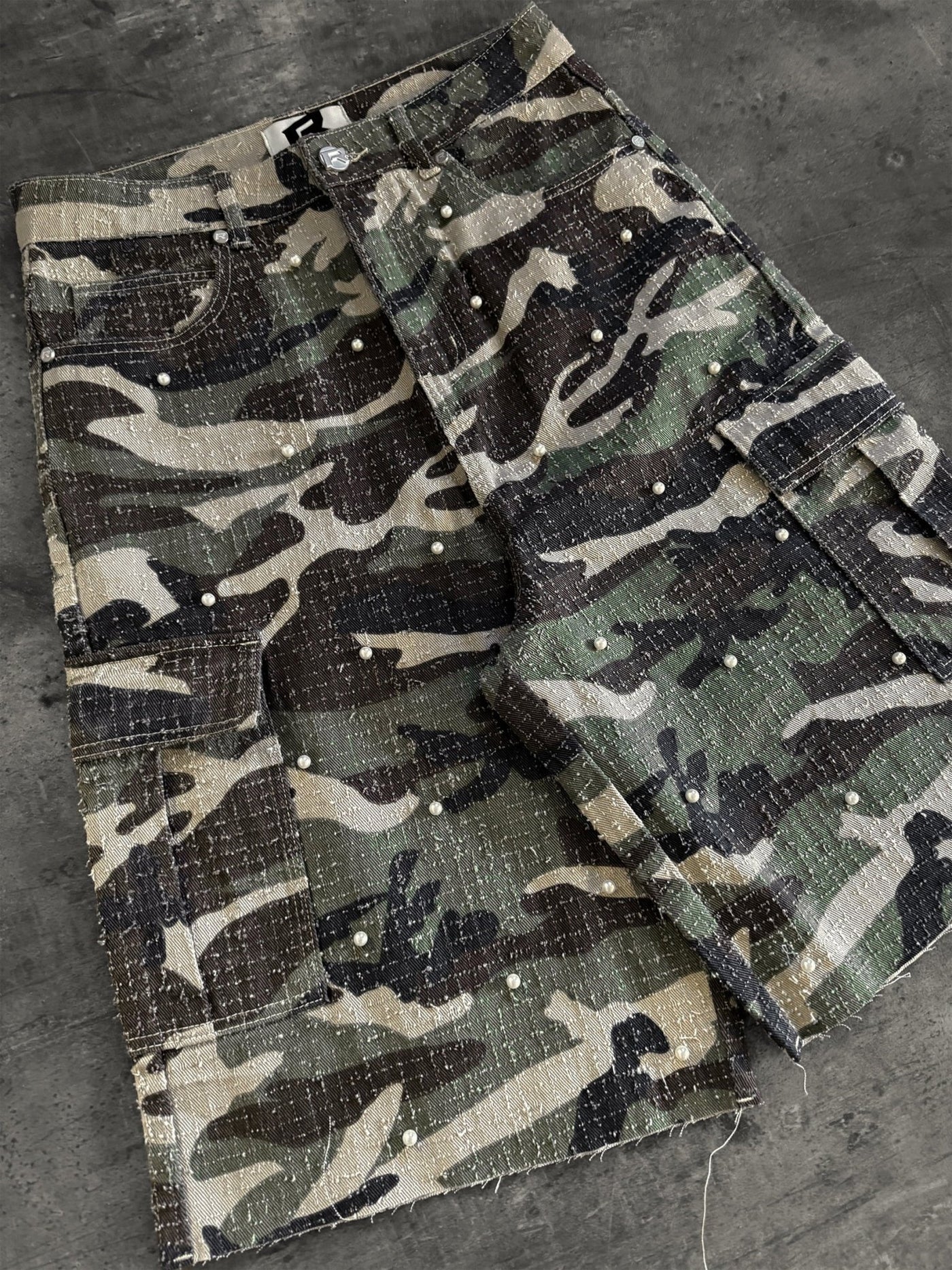 Pearl Camo Jorts