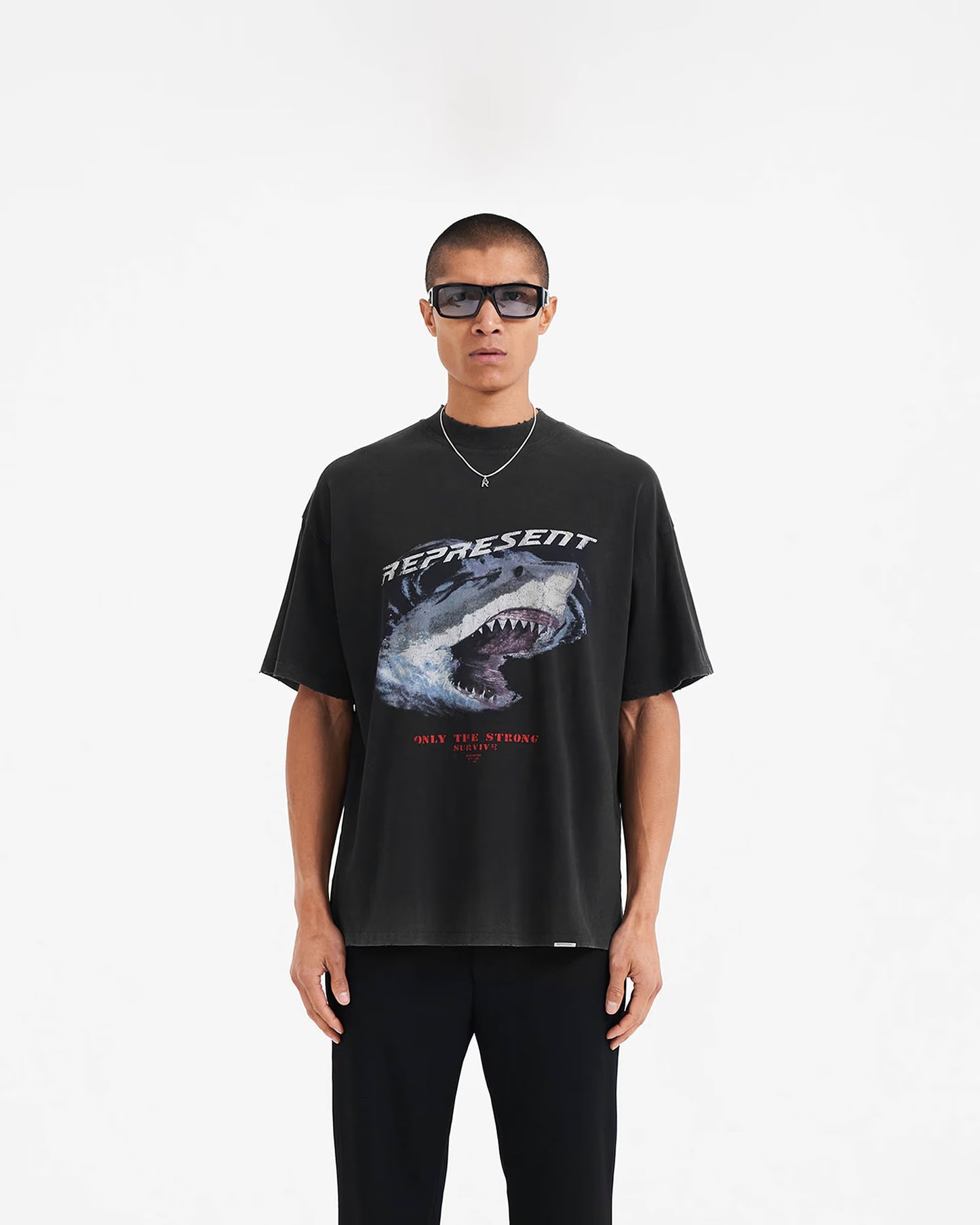 Only The Strong Survive T-shirt - Vintage Black